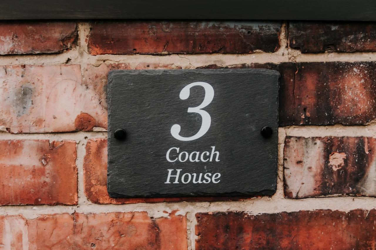 Coach House, A Cosy Nook In The Heart Of Tyne And Wear, With Parking, Wifi, Smart Tv, Close To All Travel Links Including Durham, Newcastle, Metrocentre, Sunderland Washington  Eksteriør billede